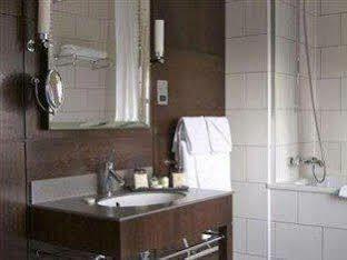 Hotel The Manor 4*